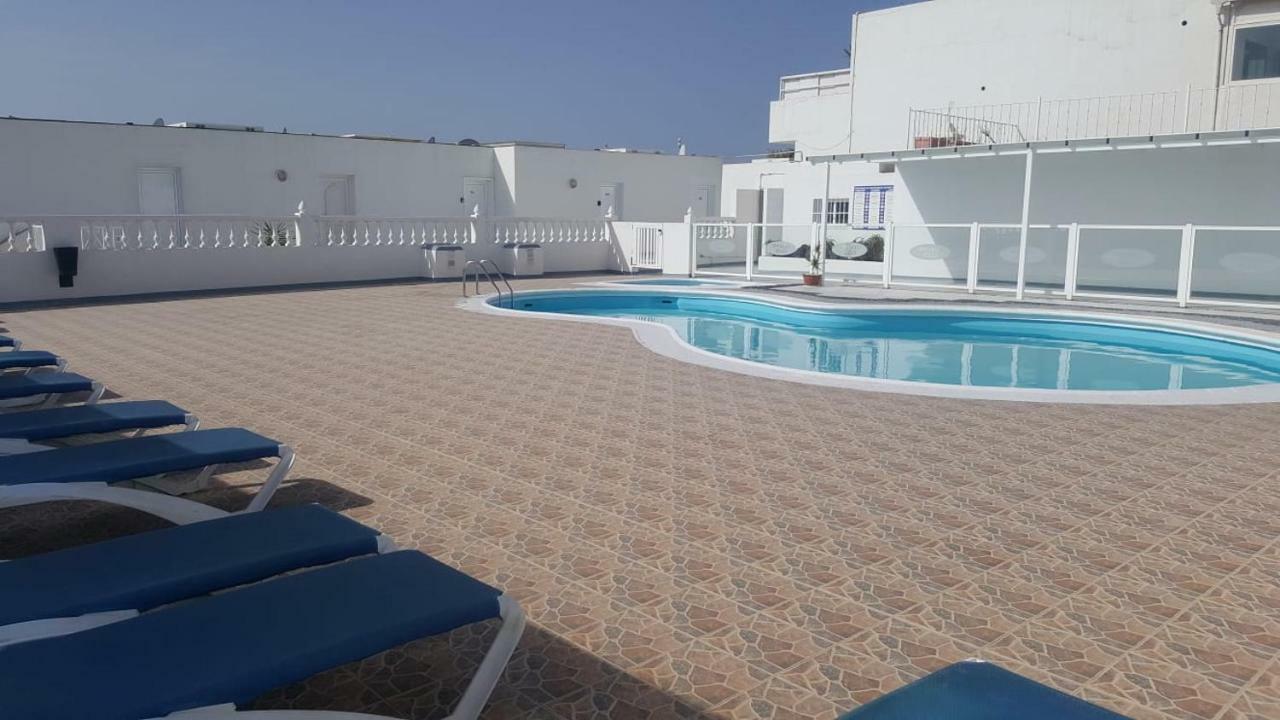 Vivienda Tauro Apartment Puerto del Carmen  Exterior photo
